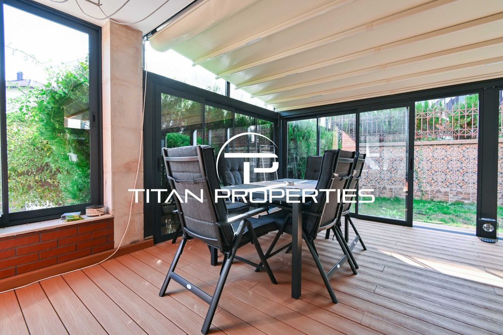 Дава се под наем Четиристаен апартамент в София, Бояна - 150 кв.м за 1700 € - Снимка #16