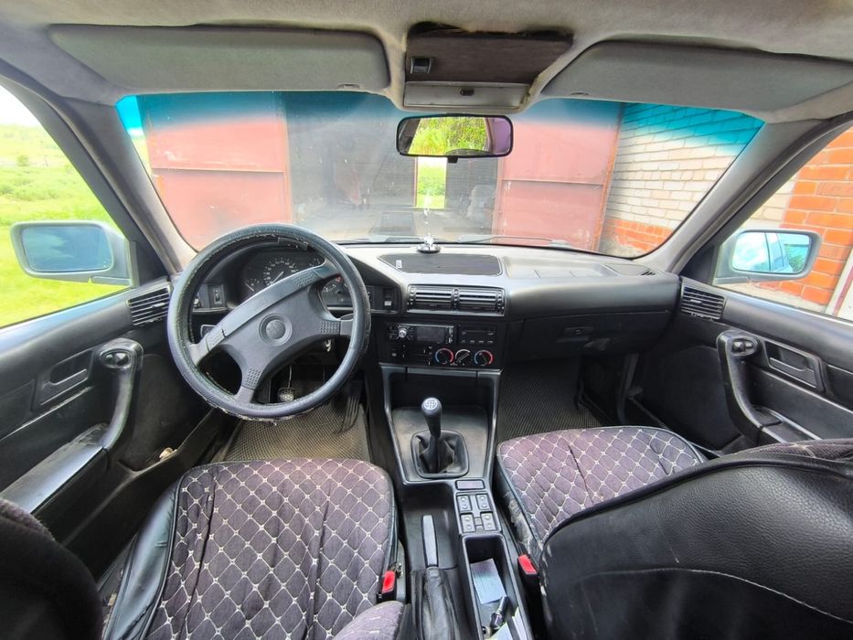 Продам машину BMW E34