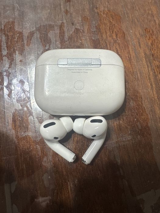 Наушники эйрподс про б/у