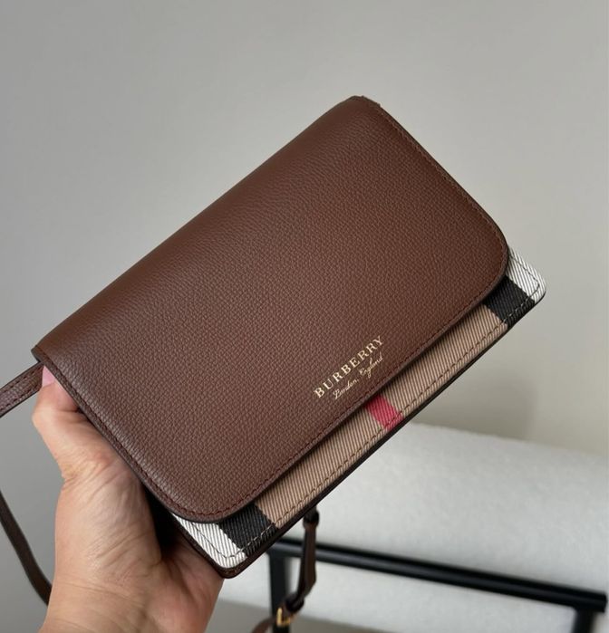 Новая сумка Burberry