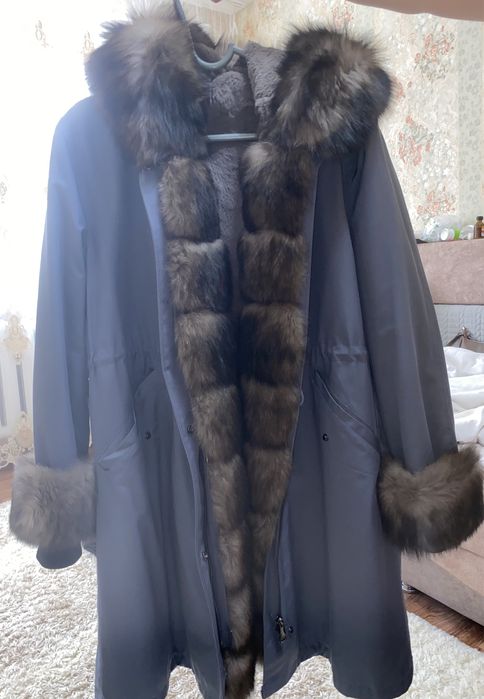 Парка женская одежда продаётся в хорошем состояний