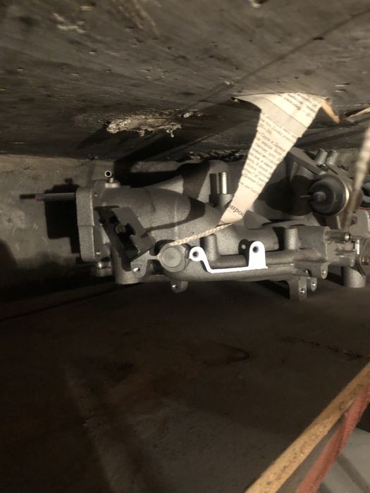 Продам запчасти на мазду кседокс 6