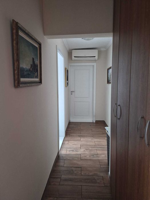 Vand apartament cu 3 camere Tomis 3 vis a vis Mega Image etaj 4 din 4