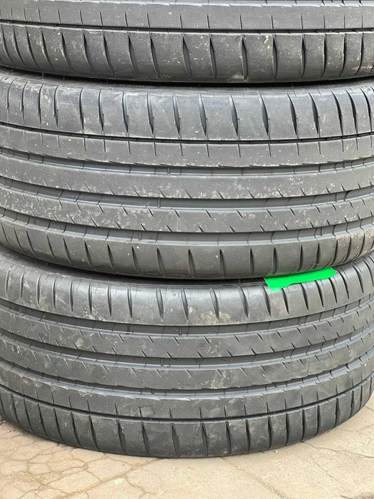 255 35 19 Michelin Pilot Sport4 Летни гуми дот 0525