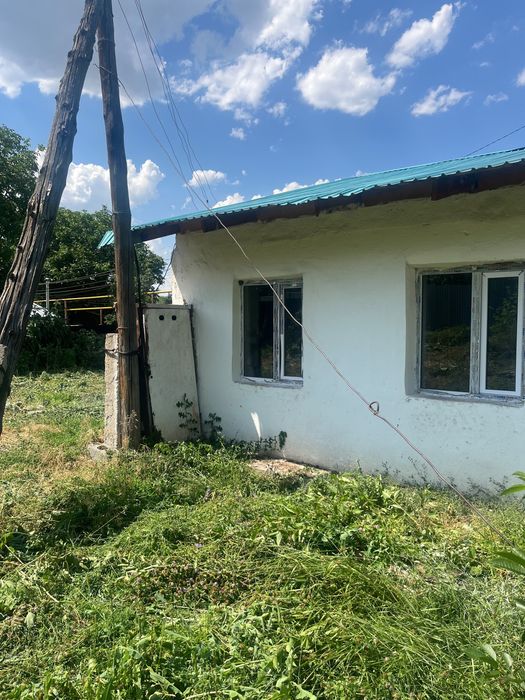 Продам участок с времянкой