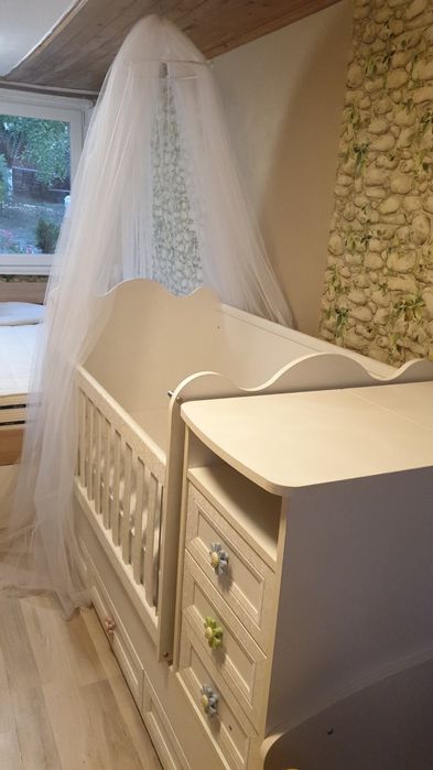 Детско /бебешко креватче, кушетка, повивалник, матрак