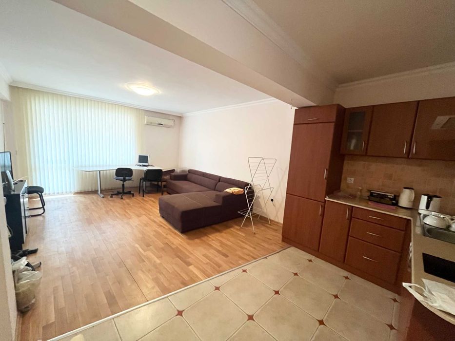 Продава се Тристаен апартамент в Казанлък - 95 кв.м за 1530 €/кв.м - Снимка #1