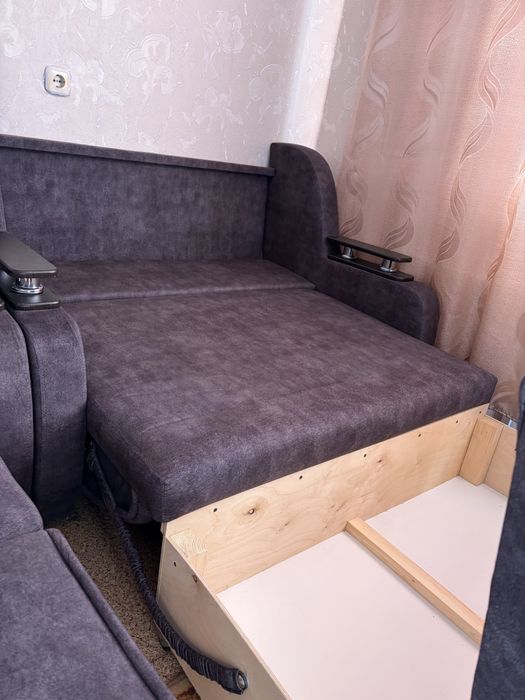 Продается новый диван (Россия)