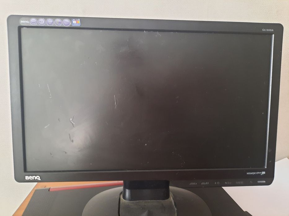 Продаются мониторы