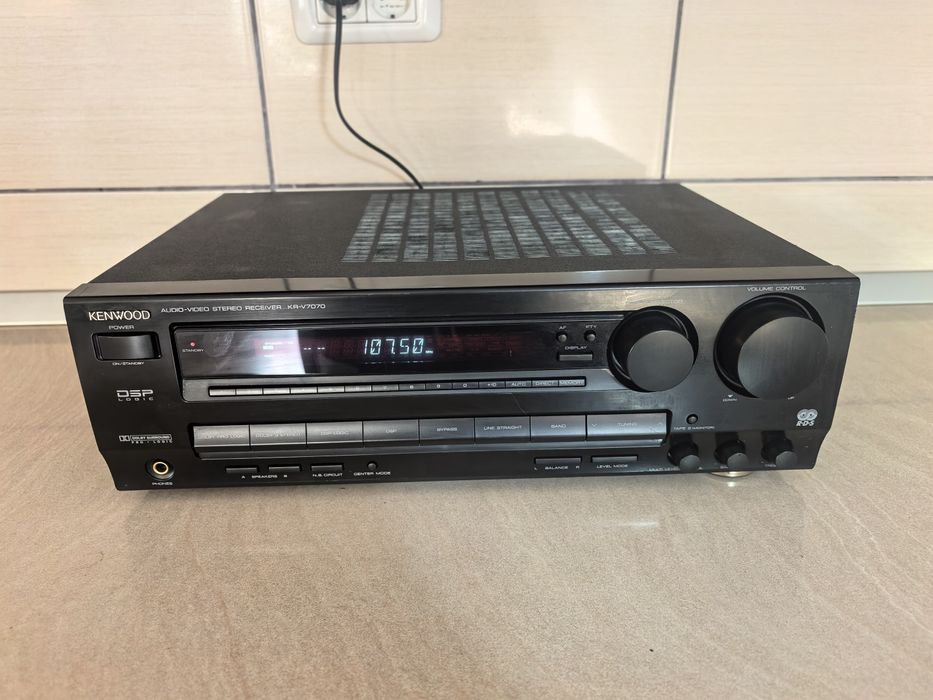 Amplificator Kenwood KR V7070 statie amplituner 7 iesiri racire