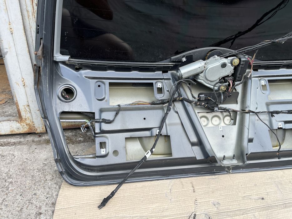 Заден капак за BMW E46 Комби (фейс)