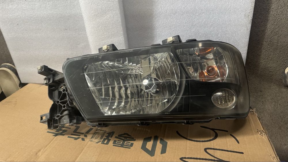 Фары Toyota Subaru Hyundai