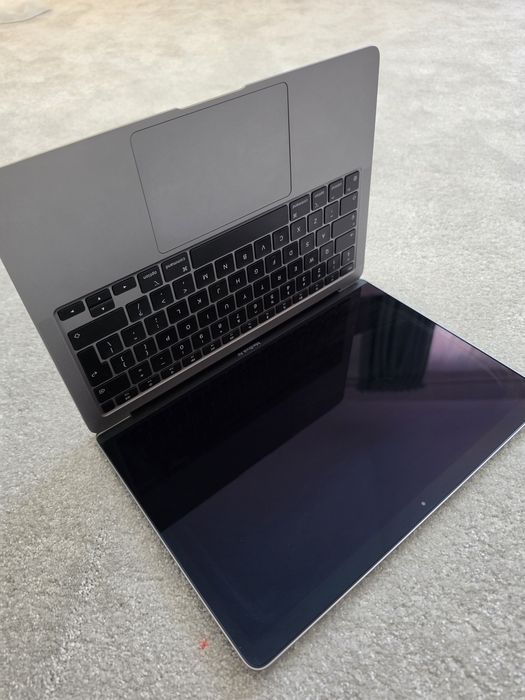 Macbook Air M1 97% baterie