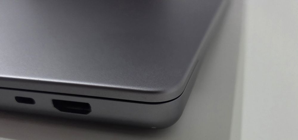 MacBook Pro 2021 M1 Pro 16” – 32 GB RAM, 1TB