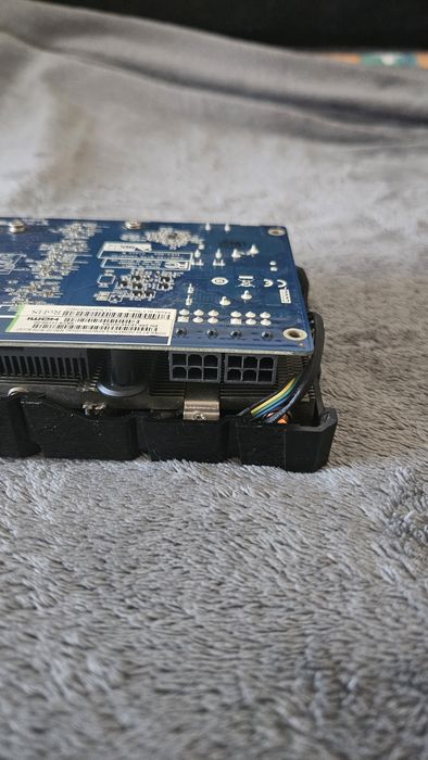 vand placa video amd hd 7870 dual-x 2gb vram