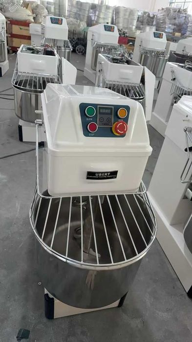 Malaxoare aluat ,malaxor pizza,malaxoare 2 viteze,54,80 litri,in stoc