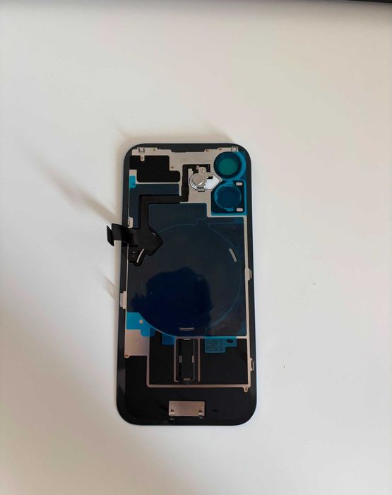 Capac spate albastru (Ultramarin) pentru iPhone 16