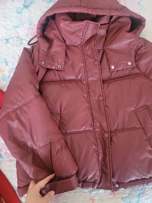 Продам женские куртки