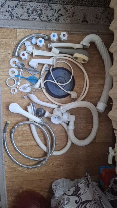 Смеситель бу BOOU в рабочем состоянии