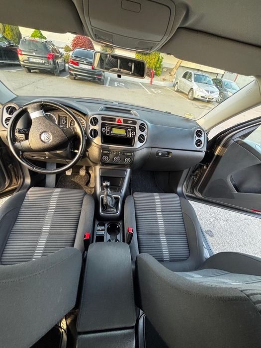 Vând Volkswagen Tiguan 2009