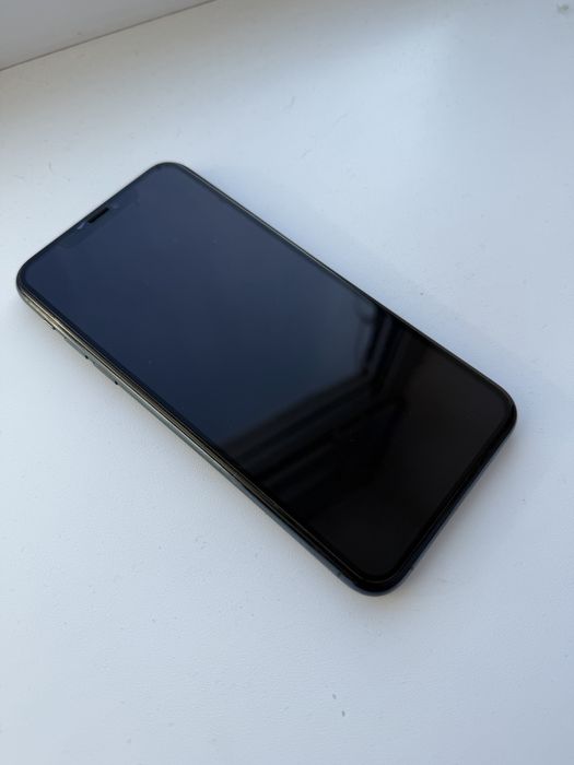 Продам Iphone 11 Pro max