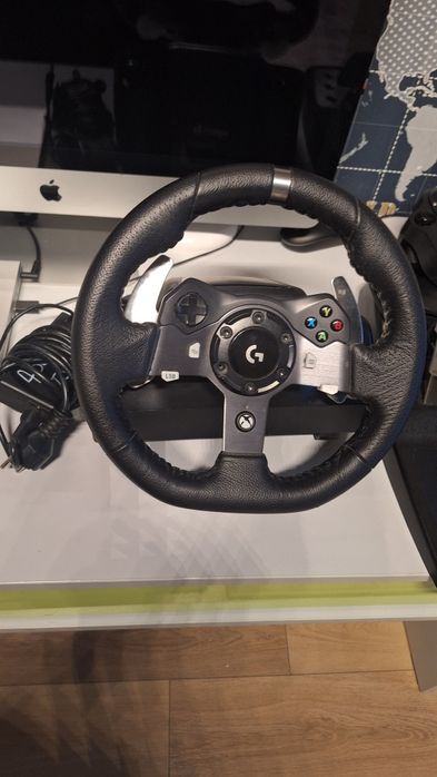 REZERVAT!Volan Logitech g920 cu schimbator