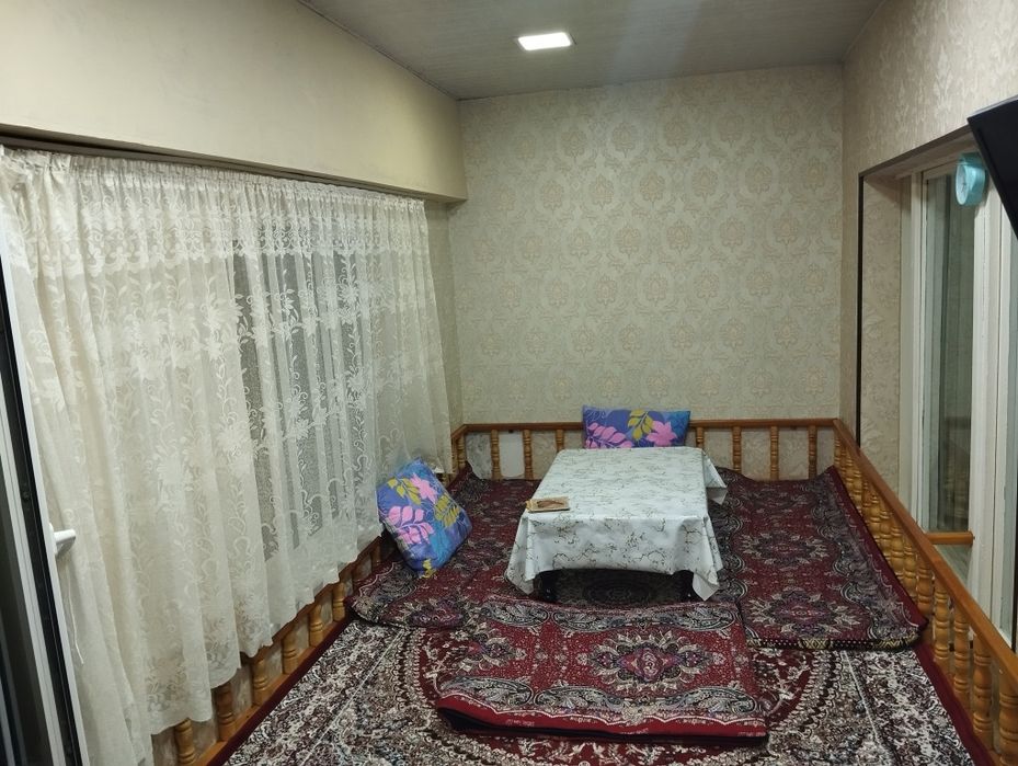 Uchtepa tumani 15-kvartalda 4-xonali uy sotiladi