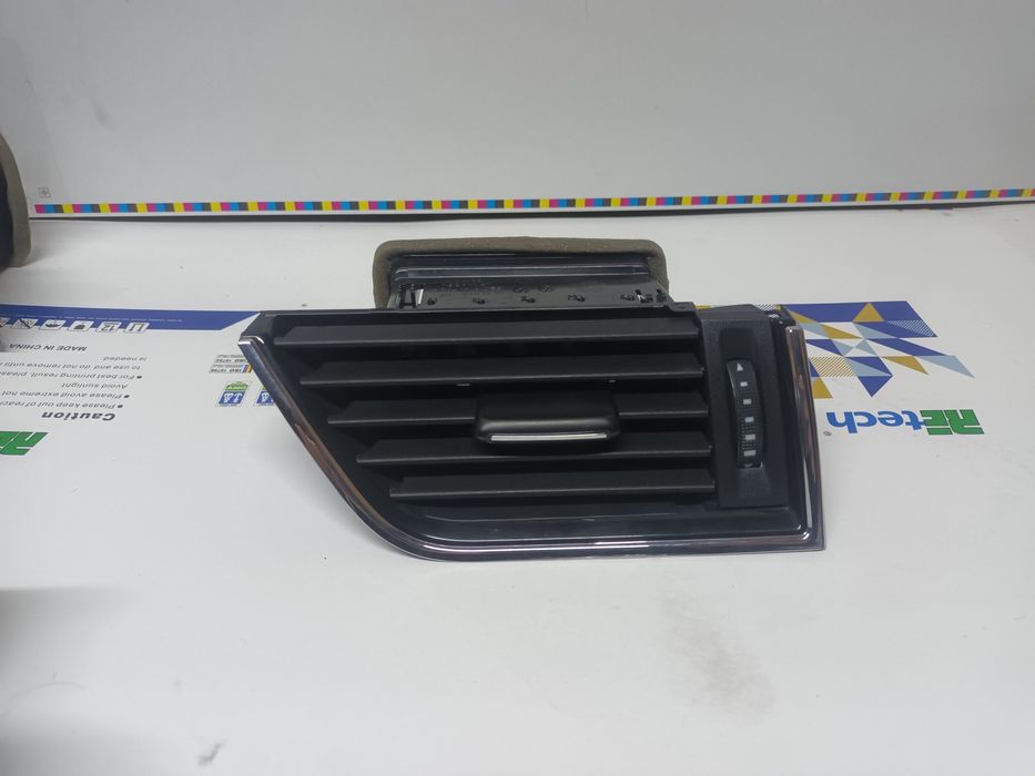 Grila ventilatie bord skoda octavia 3