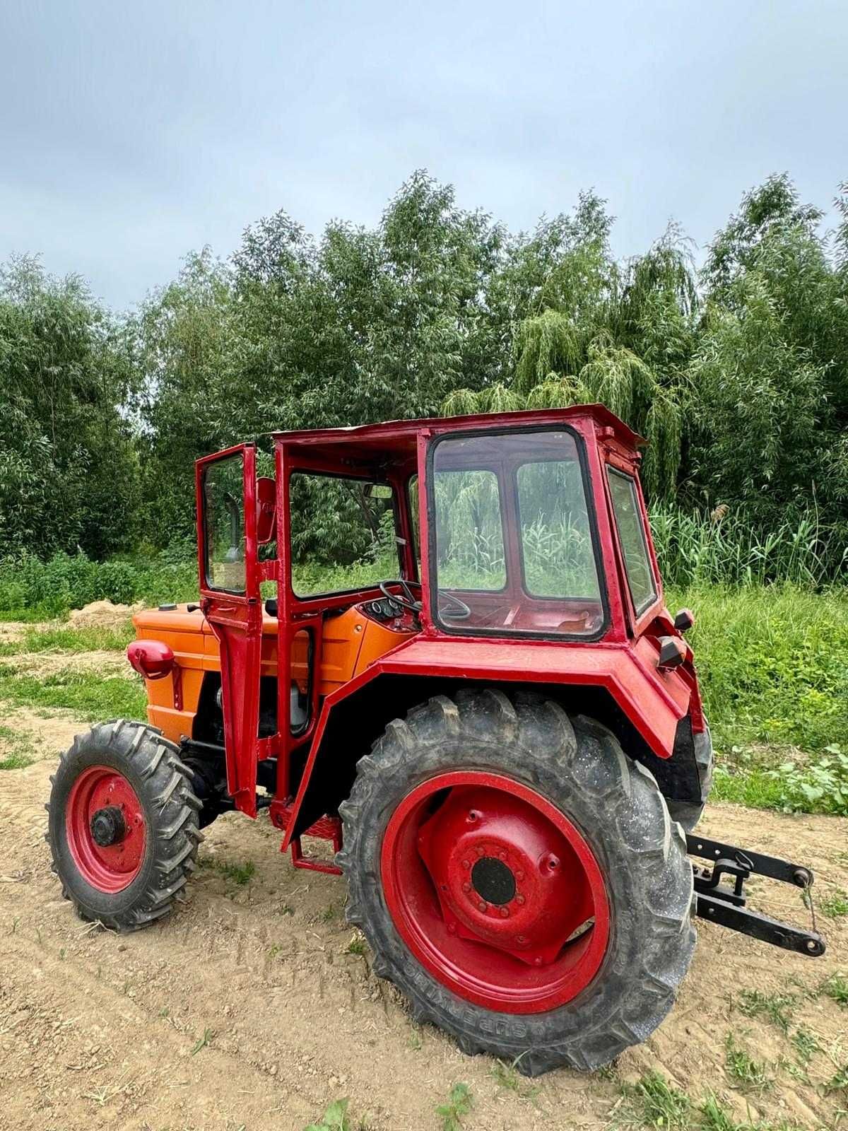 Tractor U445 DT bună stare de funcționare Bacau • OLX.ro