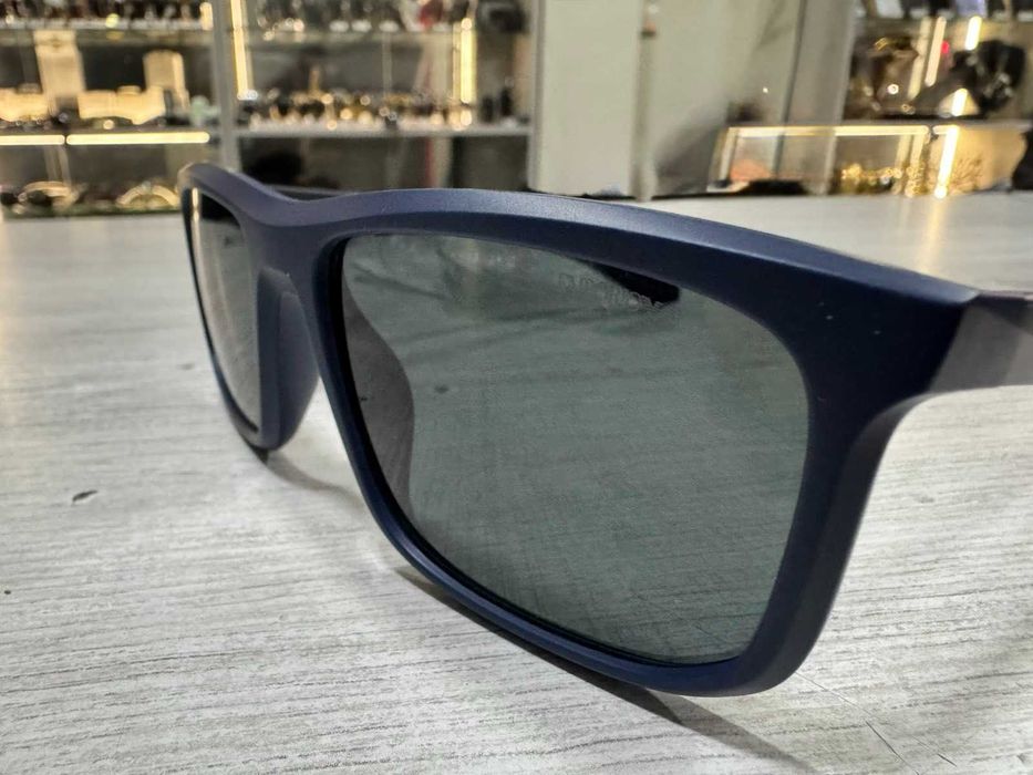 Слънчеви очила Emporio Armani EA4234U