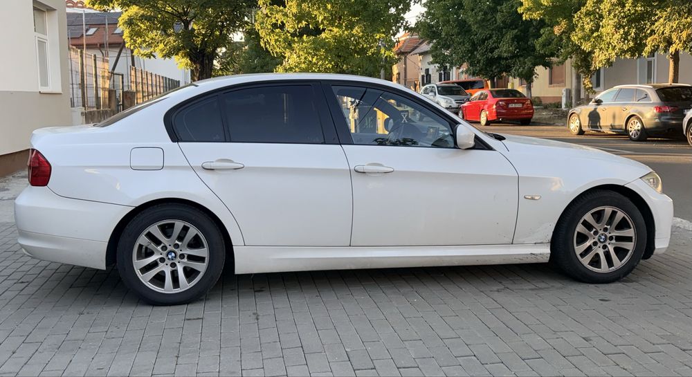 BMW 3 Series 2009 — imagine 5