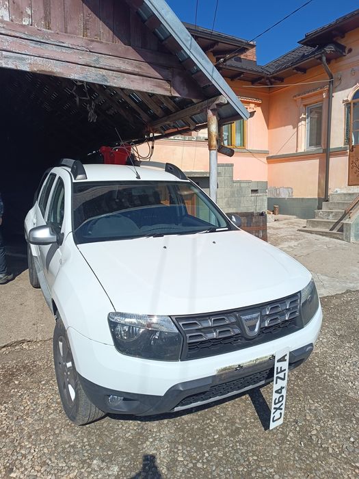 Motor Dacia Duster 1.5 Dci 110 cp dezmembrez, uși interior
