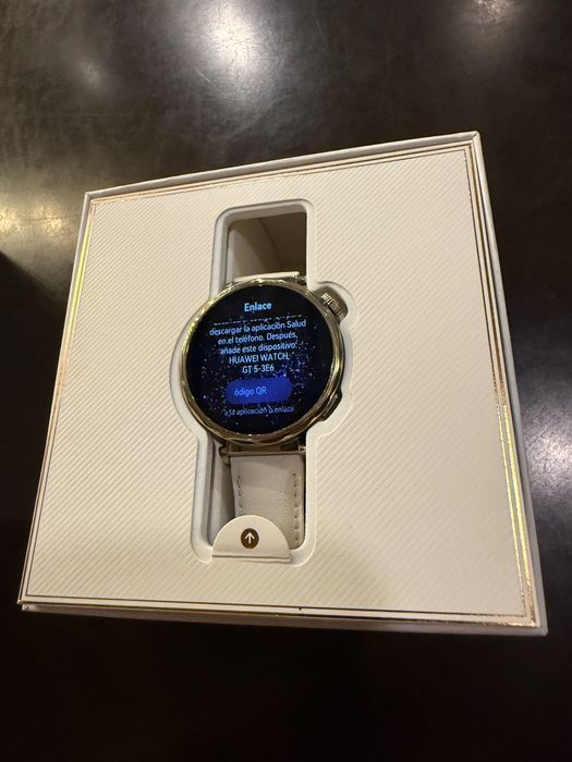 Huawei Watch GT 5, 41mm, Pale Gold Stainless Steel Case