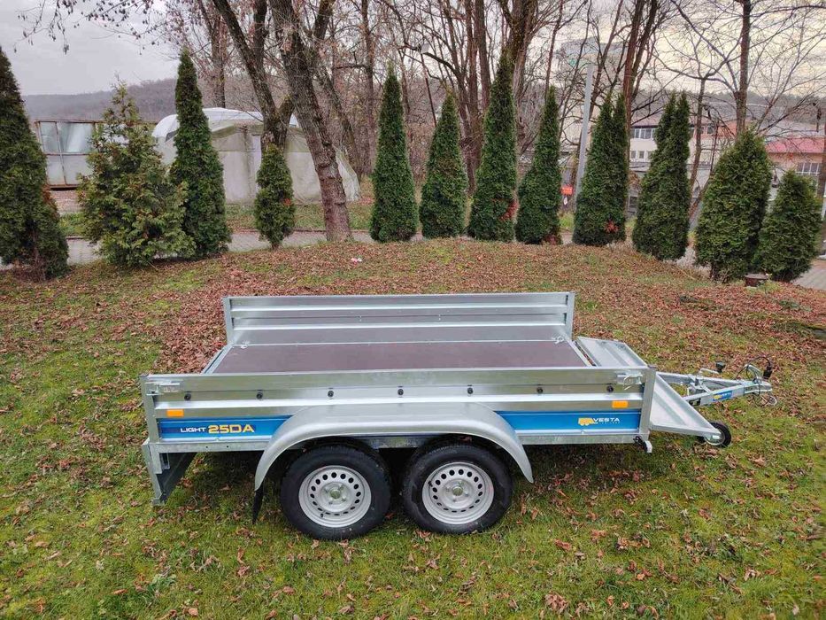 Remorca Vesta 252x135 cm / 750 kg