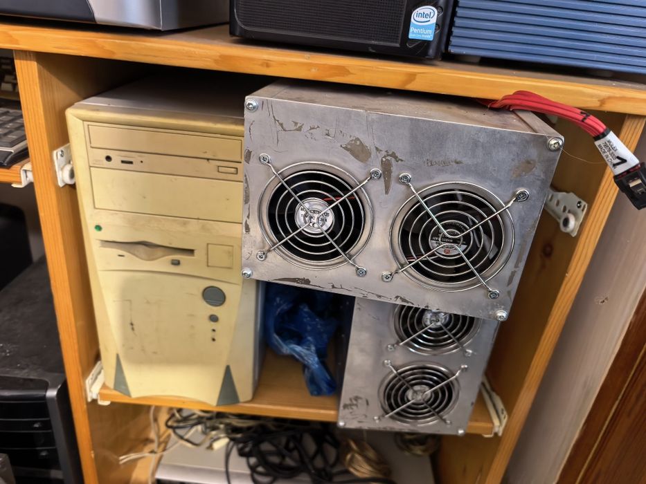 Компютри, рам, видео карти, дискове, процесори, кутии