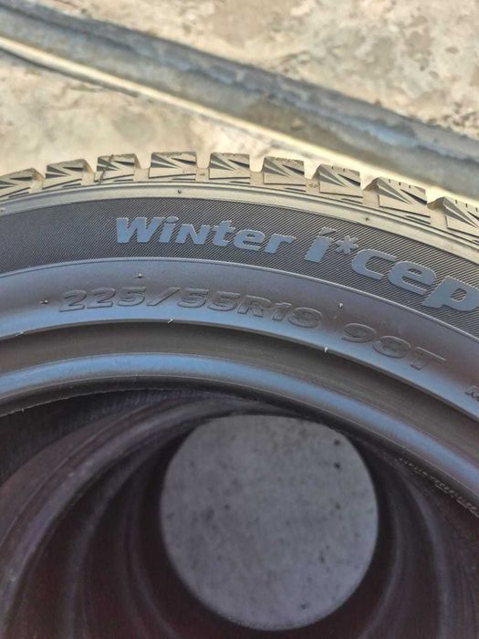 225/55R18 Hankook