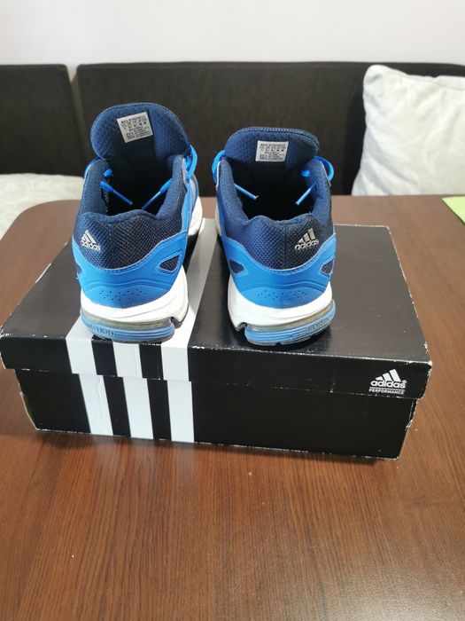 Маратонки Adidas