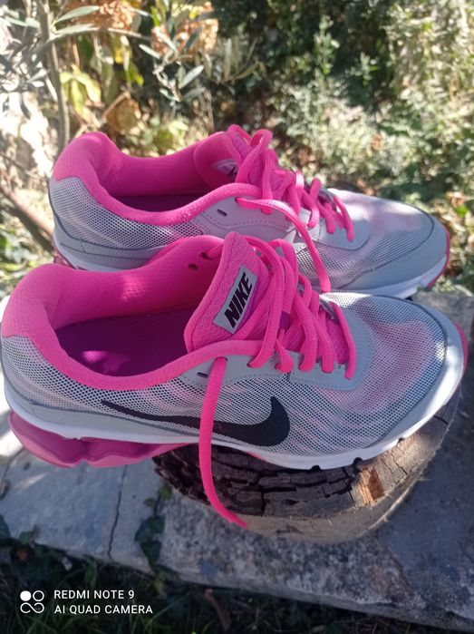 Розови маратонки Nike