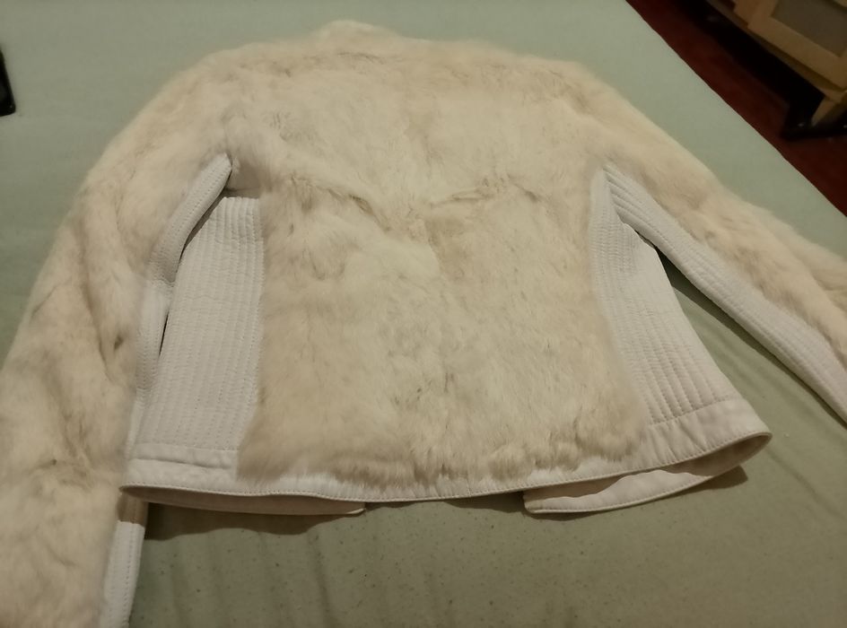 Vând blana naturala sincila cu piele fina