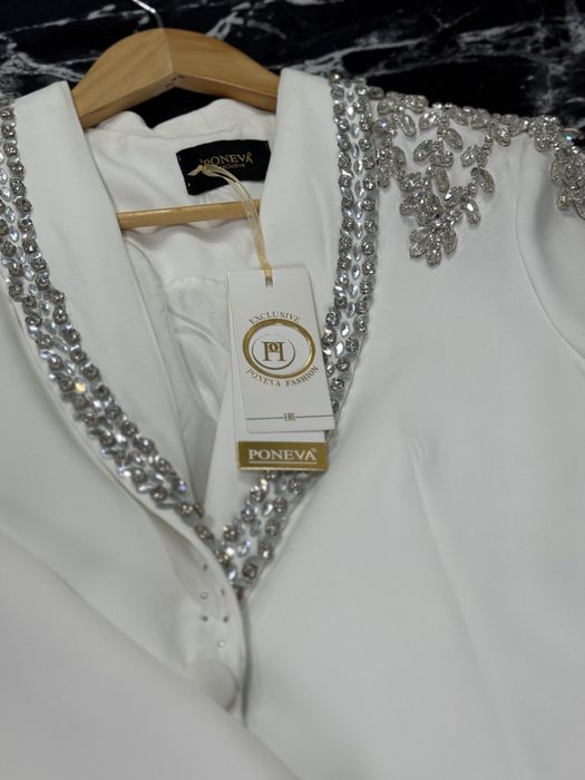 Белый брючный костюм со стразами PONEVA FASHION (турция)