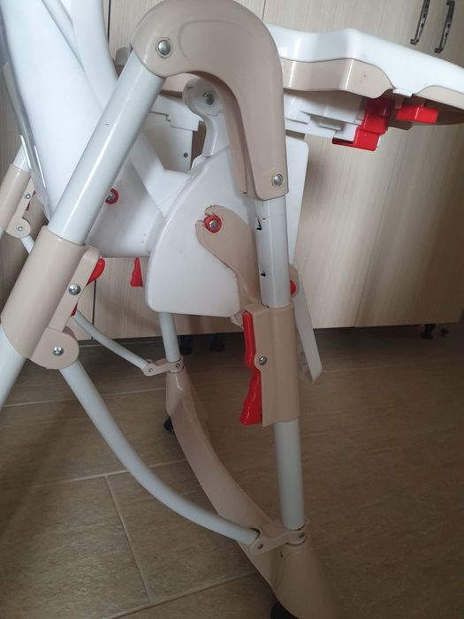 Scaun de masa pentru copii