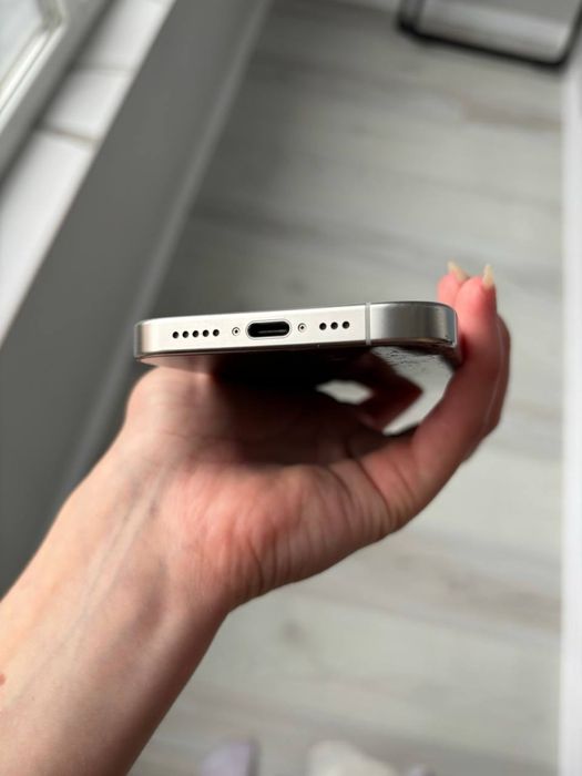 Iphone 15 pro 128 gb 85%
