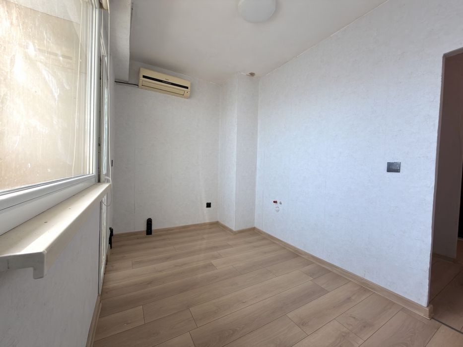 Продава се Двустаен апартамент в Лясковец - 42 кв.м за 1524 €/кв.м - Снимка #16