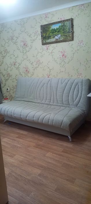 Продам б/у диван
