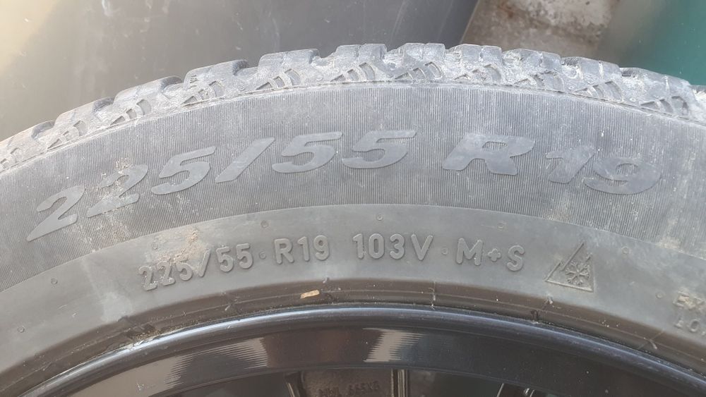 Pirelli Cinturato SF3 225/55R19