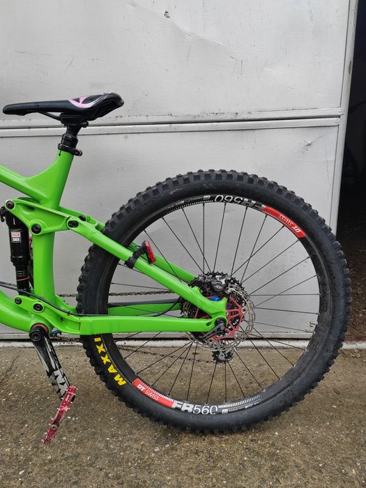 Bicicleta full suspension Trek remedy 8