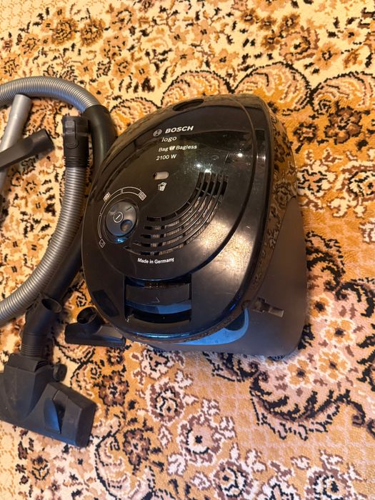 Пылесос Bosch 2100w