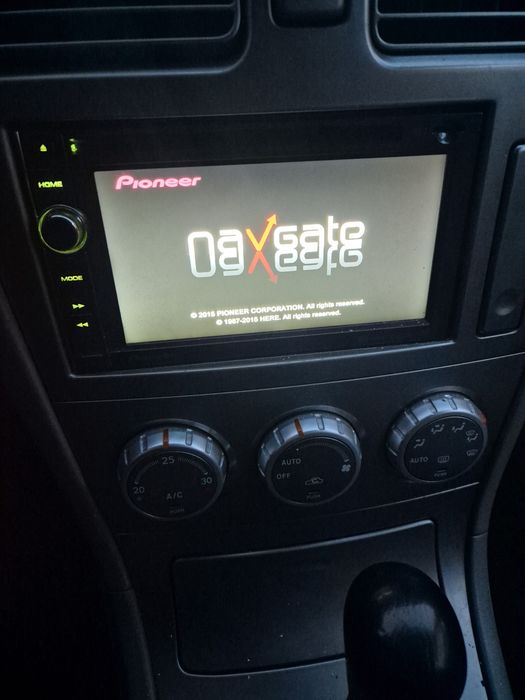 Продавам Субару Форестер