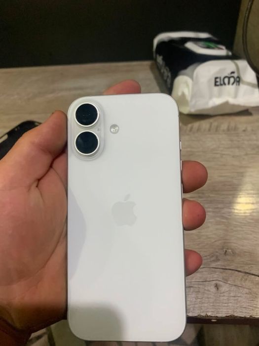 Iphone 17 xolati ideal srochna sotiladi