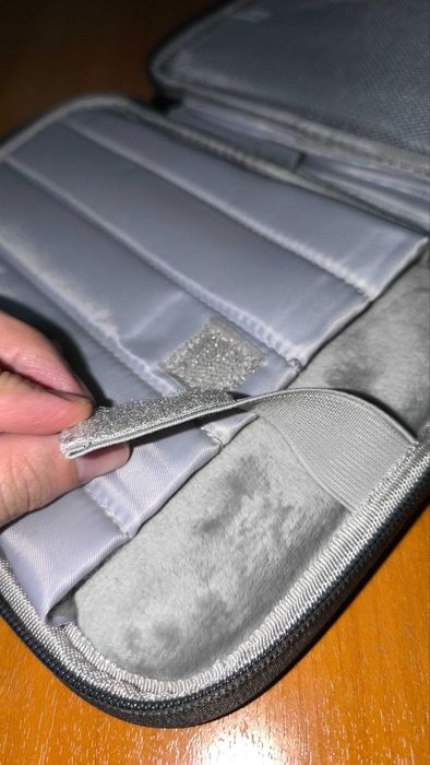 Стильный практичный органайзер мягкой замши для планшета и аксессуаров